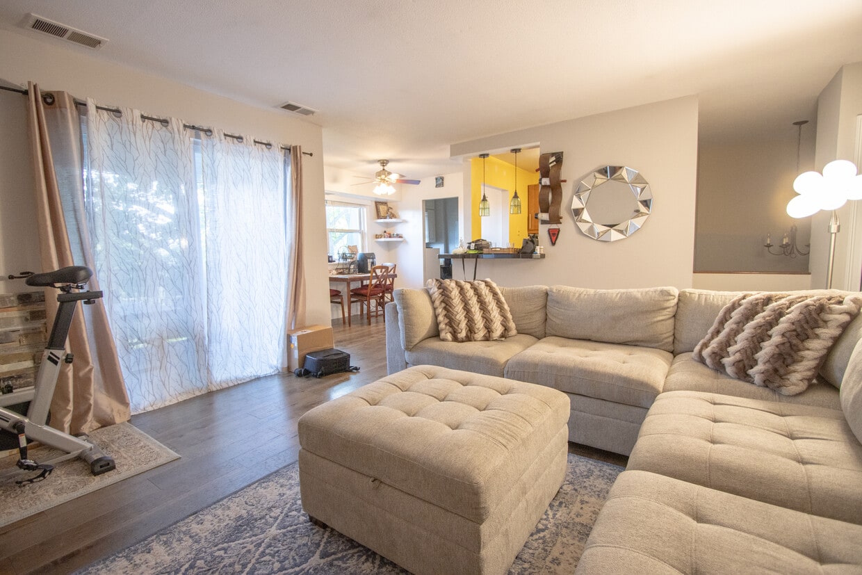 116 Meadowview Ln Unit 116, Mont Clare, PA 19453 Condo for Rent in