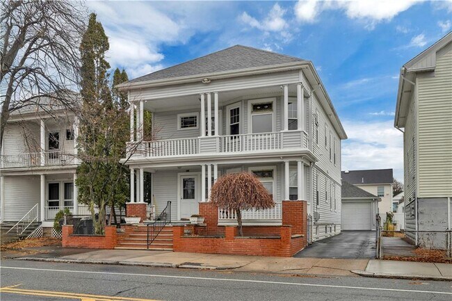 Foto del edificio - 711 Academy Ave