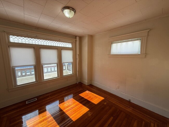 Foto del edificio - 242-244 Orange Street