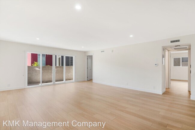 Foto del edificio - 2 br, 2 bath Apartment - 3735 Bagley Ave 3...