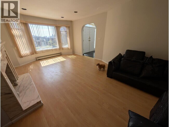 Building Photo - 7XXX Thornhill Dr