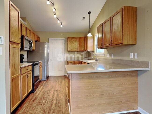 Foto del edificio - 19438 Rocky Beach Dr