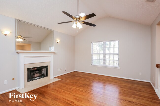 Foto del edificio - 600 Alcovy Hills Dr