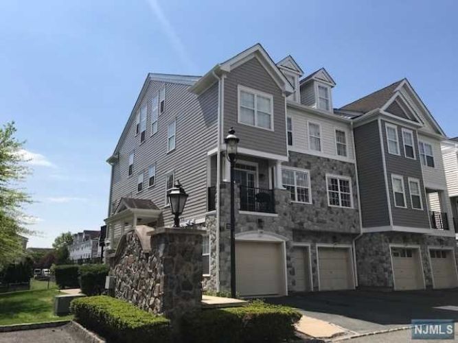 Primary Photo - 177 Brittany Ct