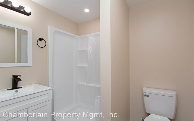 Building Photo - 1 br, 1 bath House - 3456 Madison St