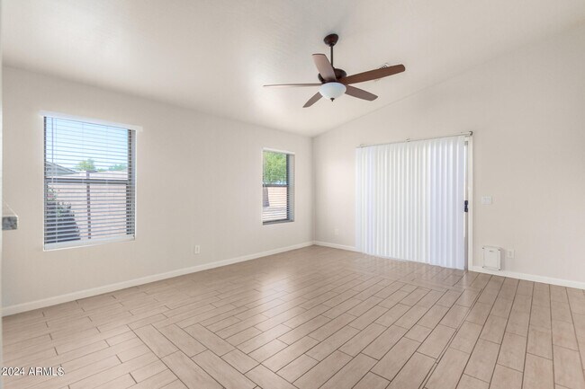 Building Photo - 3013 S 159th Ln