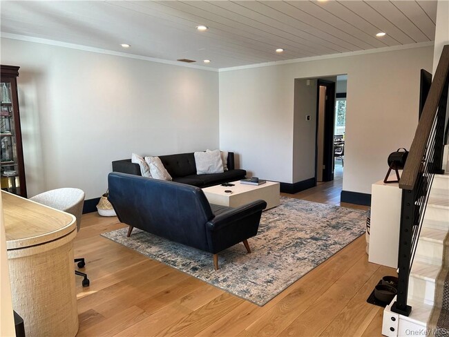 Building Photo - 255 Homestead Village Dr