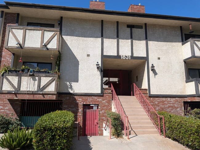 Building Photo - 1831 Purdue Ave
