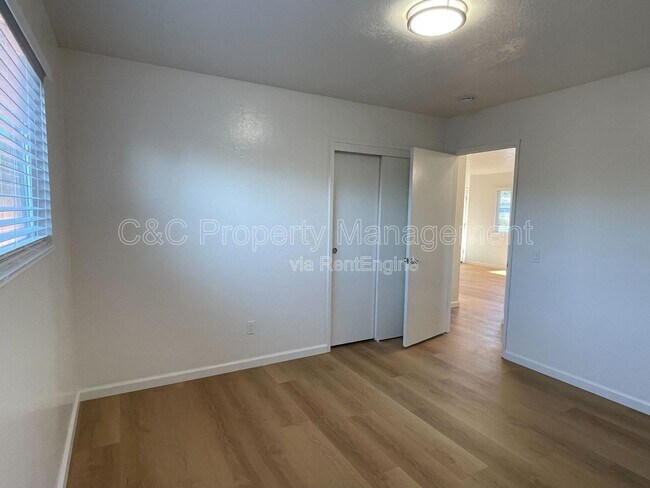 Foto del edificio - 226 Harben Cir