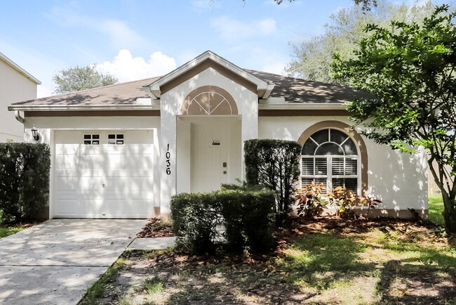 Building Photo - 1036 Lake Shore Ranch Dr
