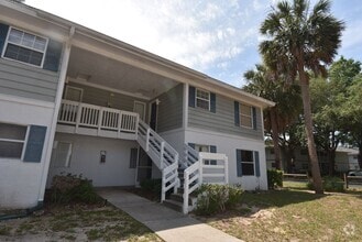 Building Photo - 8246 Fairways Cir
