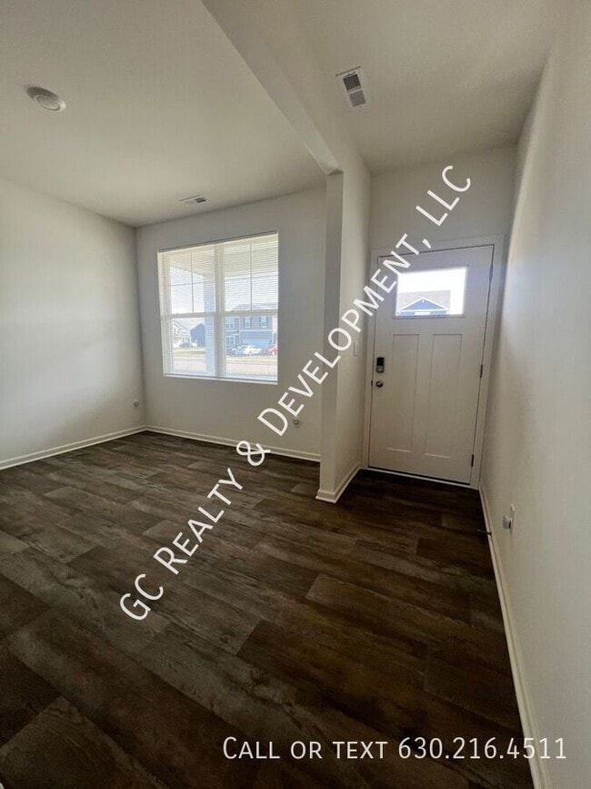 Building Photo - 3233 Lehman Crossing
