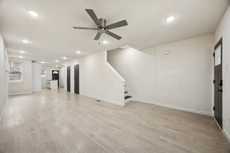 Building Photo - 1212 S 56th St