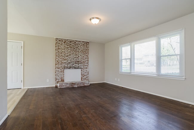 Building Photo - 8001 E 91st Terrace