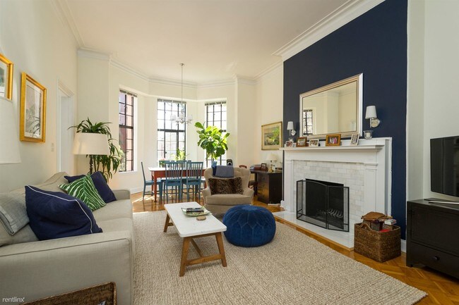 Building Photo - 31 Marlborough St