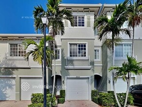 Building Photo - 2842 SW 81st Ave