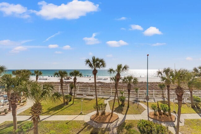 Foto del edificio - 8743 Thomas Dr