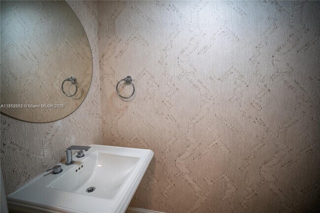 Foto del edificio - 3400 SW 27th Ave