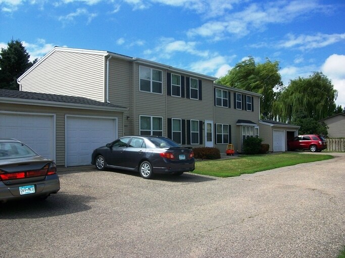 20012023 Haughton Ave, North Mankato, MN 56003 Apartments in North