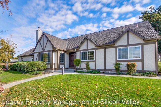 Building Photo - 3 br, 2 bath House - 1037 Las Palmas Drive