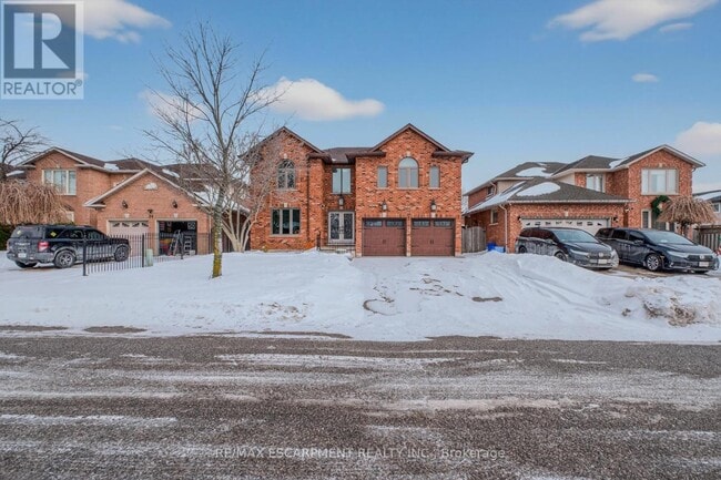 Building Photo - 41 Candor Crescent