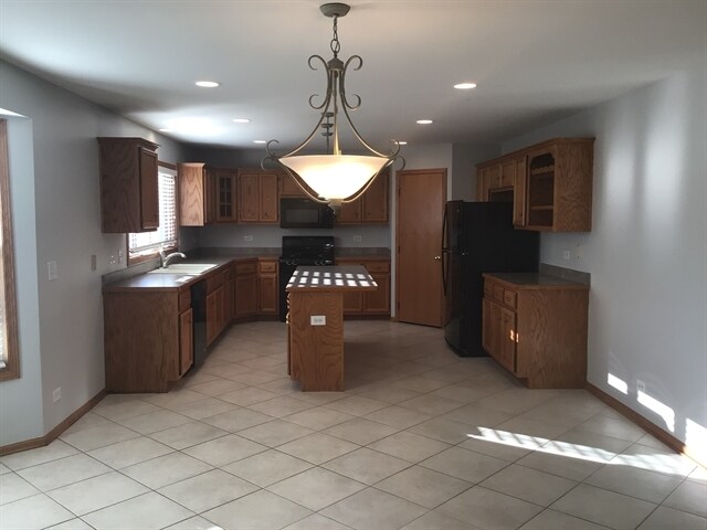 Building Photo - 906 Catherine Glen Drive