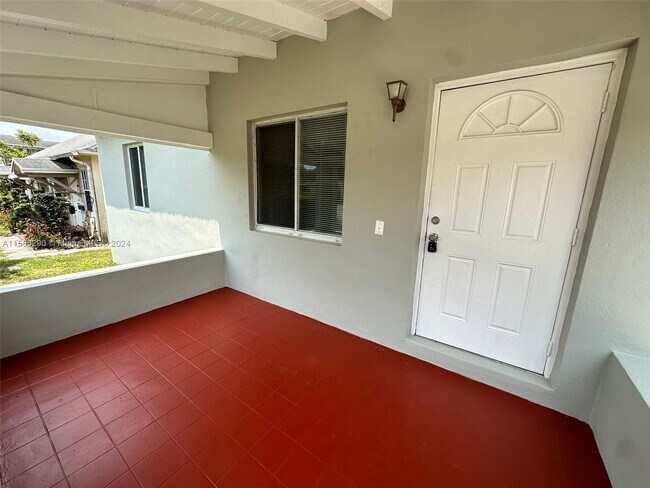 Foto del edificio - 10846 NE 4th Ave