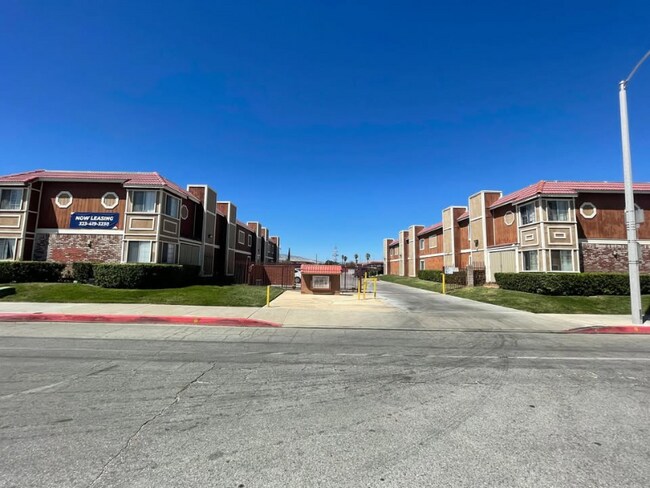 Foto del edificio - 38729 10th St E