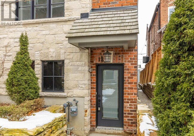 Photo du bâtiment - 1145 Ossington Ave