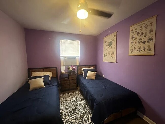 Foto del edificio - 5506 Warrington Dr