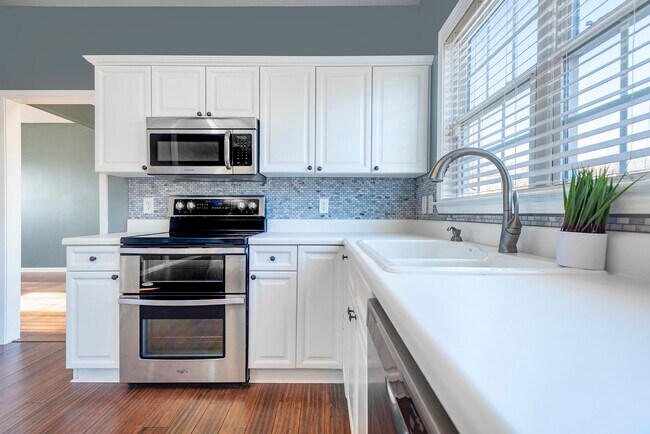 Foto del edificio - 2601 Potomac Ct