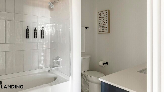 Foto del edificio - 1007 S Mint St