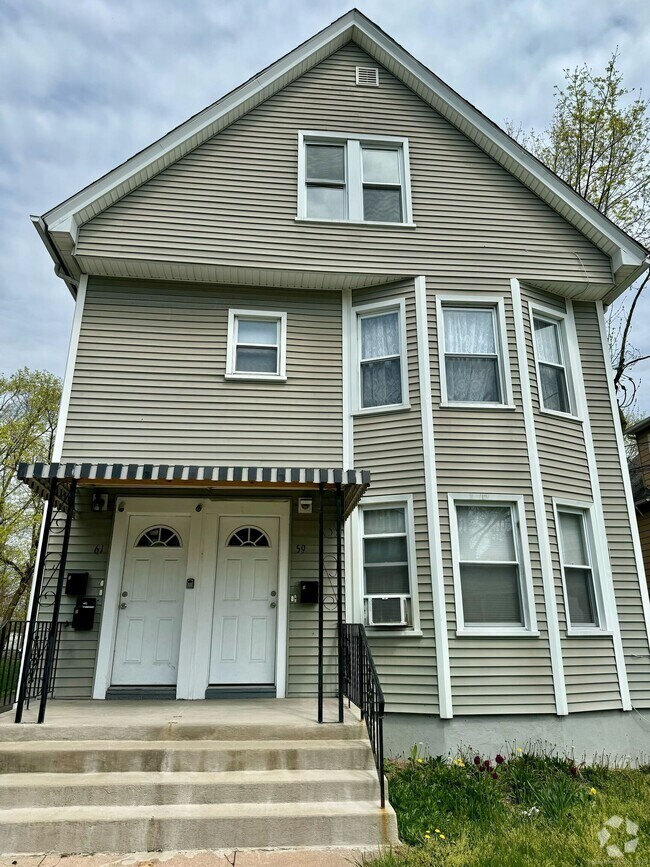 Building Photo - 61 Fairfield St
