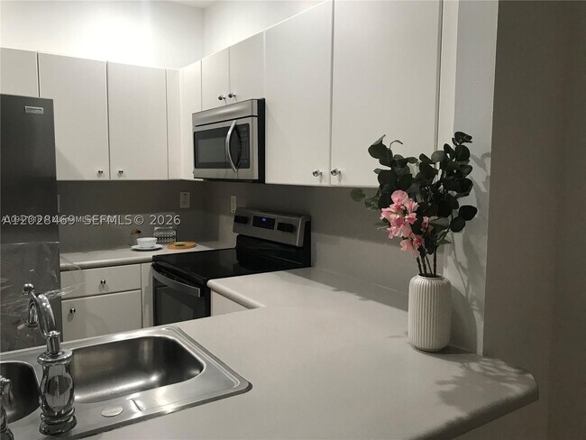 Foto del edificio - 5743 NW 114th 106
