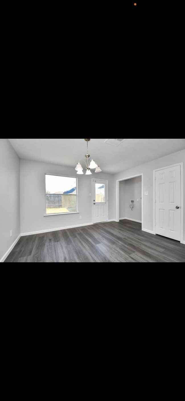 Building Photo - 21513 Ornella Cir