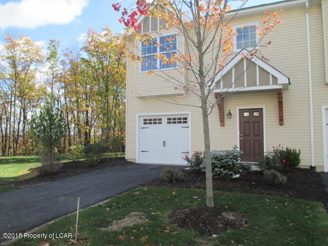 Foto principal - 109 Samantha Ln