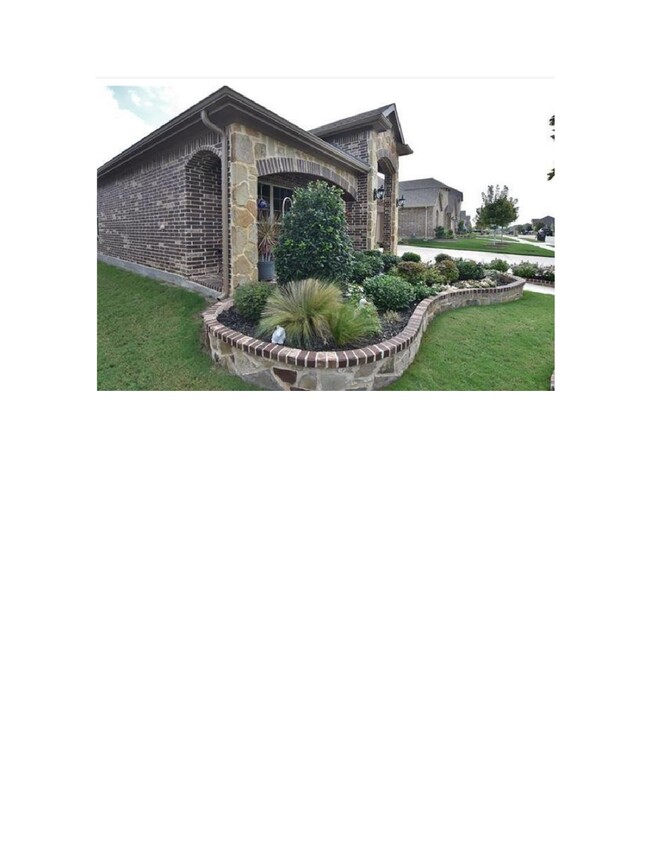 Building Photo - 6809 San Fernando Dr