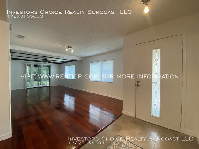 Building Photo - Ground Floor 2/2 Condo in Safety Harbor