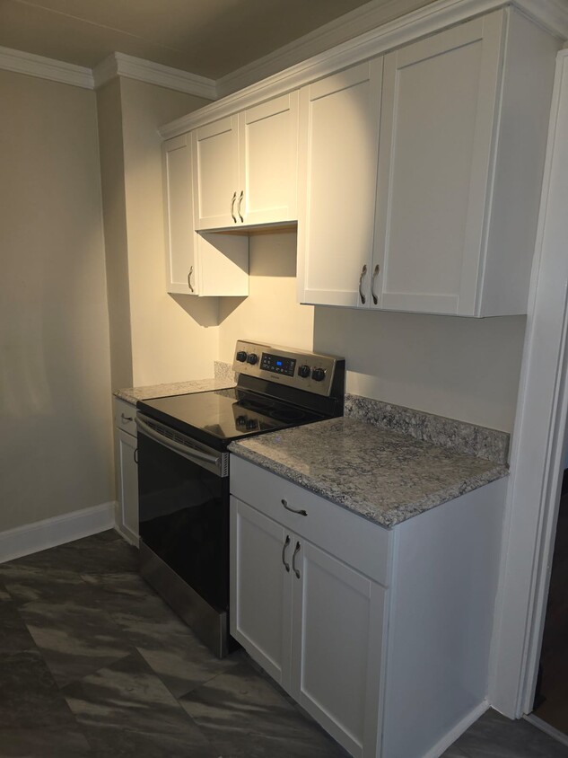 Foto principal - 3502 E Cudahy Ave