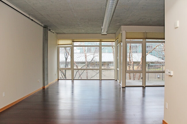 Building Photo - 1255 NW 9th Ave