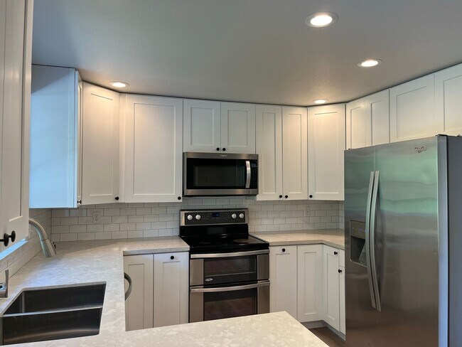 Foto del edificio - Beautifully Renovated Gem in Federal Way-Milton