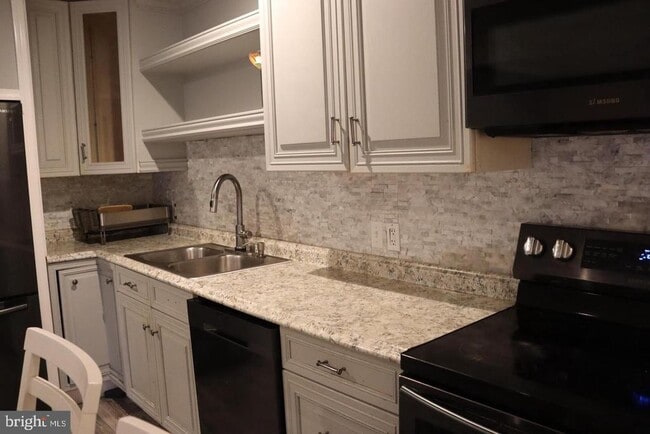 Building Photo - 410 Winters Ln