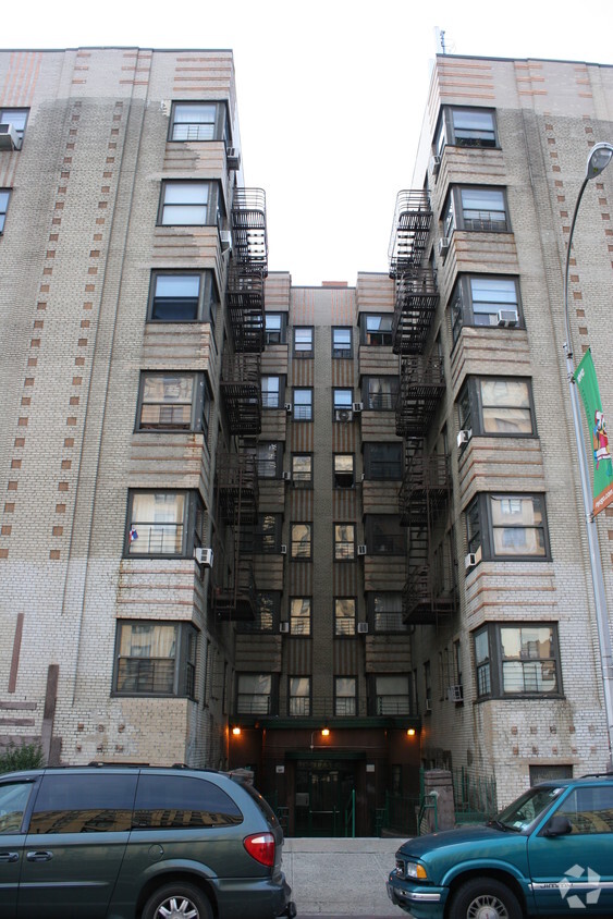 Building Photo - 1750 Grand Concourse