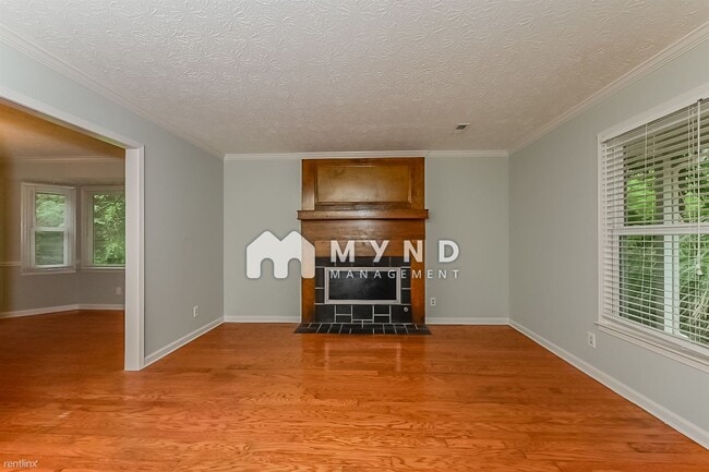 Building Photo - 4 br, 2.5 bath House - 141 McElroy Rd