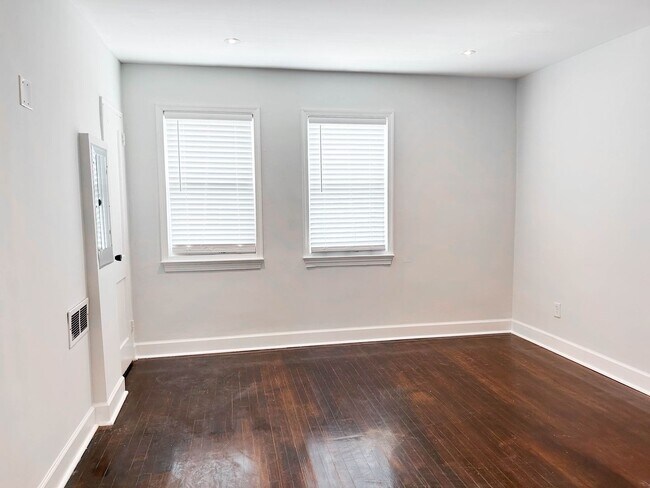 Foto del edificio - 1272 16th St NE