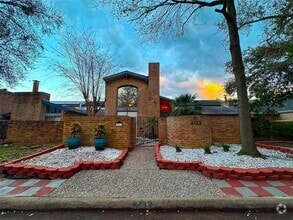 Building Photo - 4713 N Cashel Cir