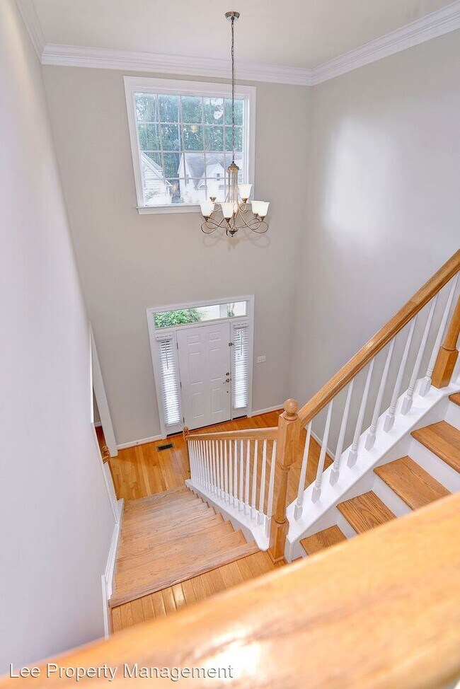 Foto del edificio - 5 br, 3 bath House - 206 Estons Run