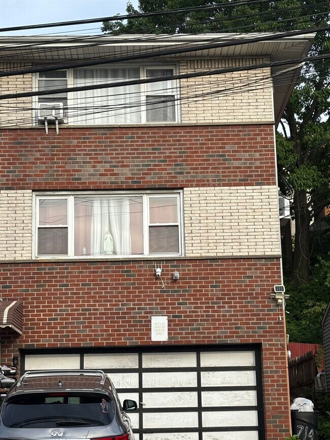 Foto del edificio - 714 Liberty Ave