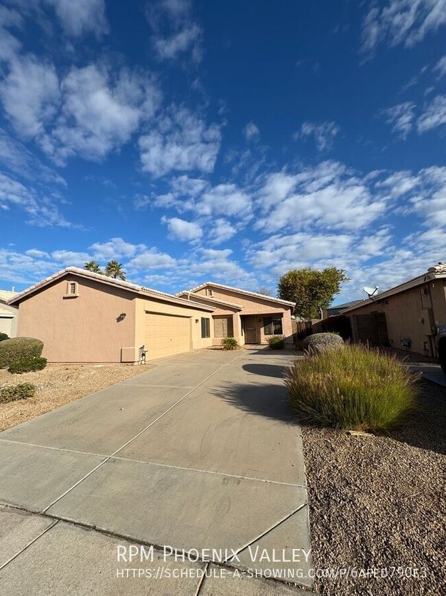 Building Photo - 9450 W Quail Ave