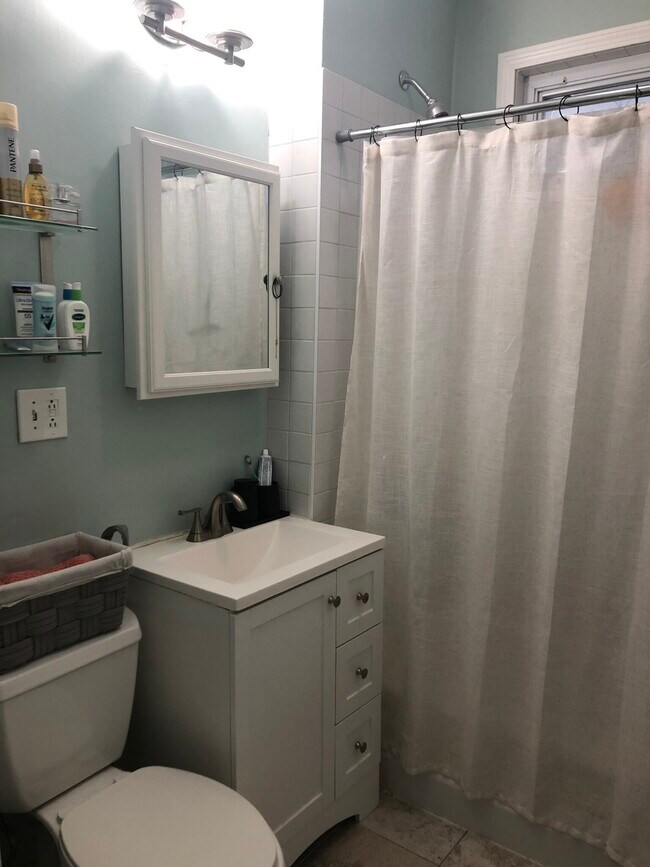 Foto del edificio - 6 Bucknam St